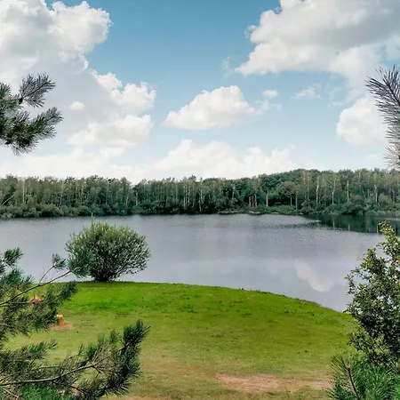 Prázdninový dům 2 Bedroom Awesome In *