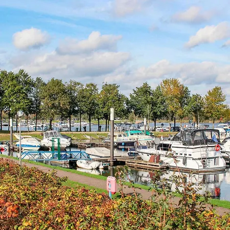 2 Bedroom Awesome In Afferden (Limburg)