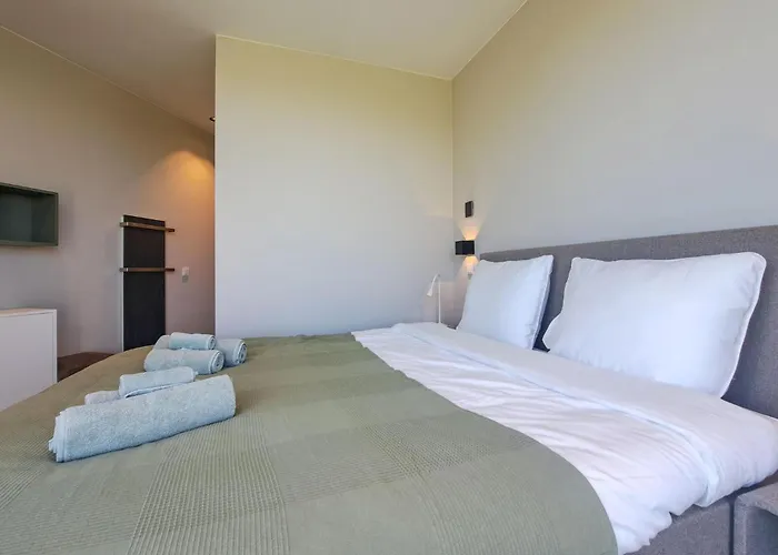 2 Bedroom Awesome In Afferden (Limburg)