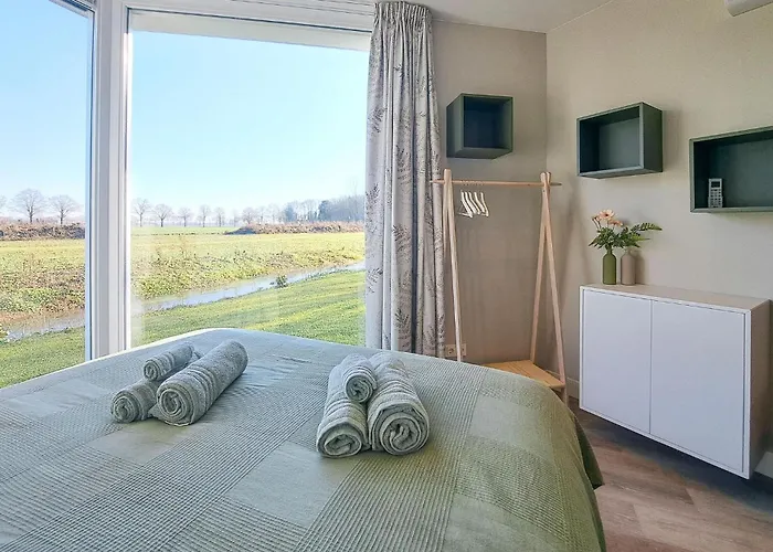 Holiday home 2 Bedroom Awesome In *