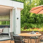 2 Bedroom Awesome In Nyaraló *